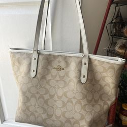 Large Coach Tote 