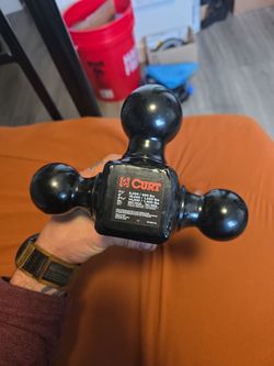 2.5" hitch triple ball
