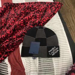 Unisex Black And Gray Beanie