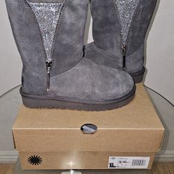 UGG CLASSIC ZIP BOOT #5