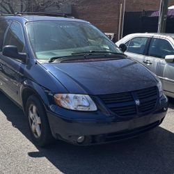 2005 Dodge Grand Caravan
