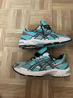 Size 9 asics
