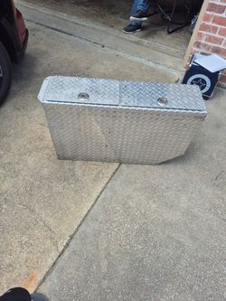 Bed tool box