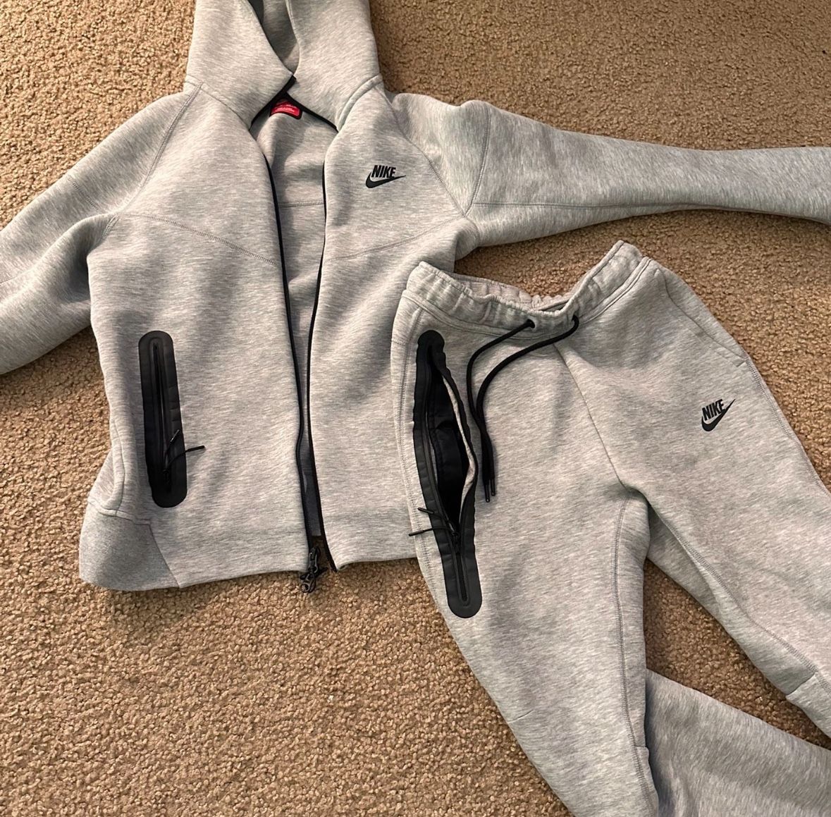 Nike Tech Set