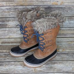 Sorel Joan Of Arctic Boots. Women's Size 9.5