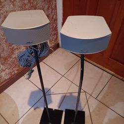 BOSE SPEAKERS WITH STAND....SILVER COLOR
