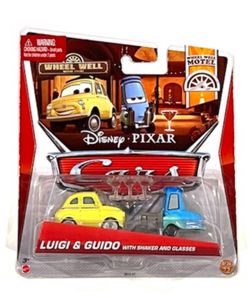 Disney Pixar Cars LUIGI & GUIDO w/SHAKER & GLASSES 9-10/11 WHEEL WELL MOTEL