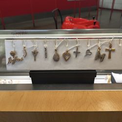 14k 10k Gold Diamond Pendant Different Prices And Grams  Layway Available 10% Down If You Interested Please Make Sure You Ask For Maribel Thank You 