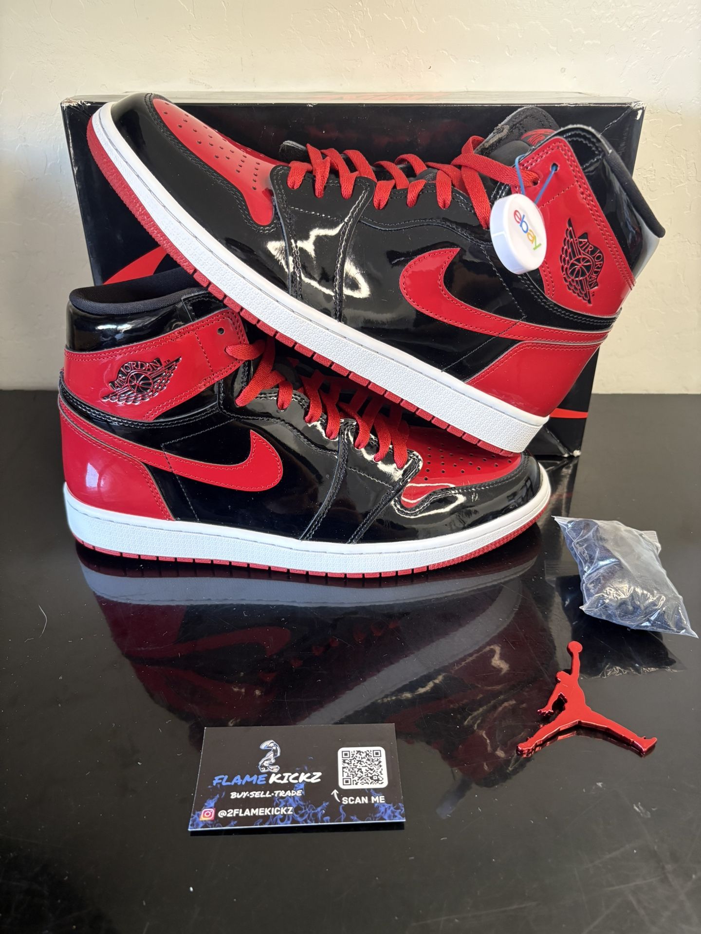 Air Jordan 1 Patent Bred