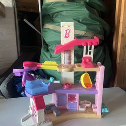 Little People Barbie Playhouse 