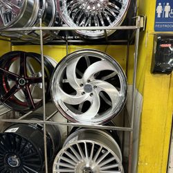 ‼️22” Strada Wheels🏁‼️