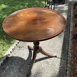 Antique Duncan Phyfe Table