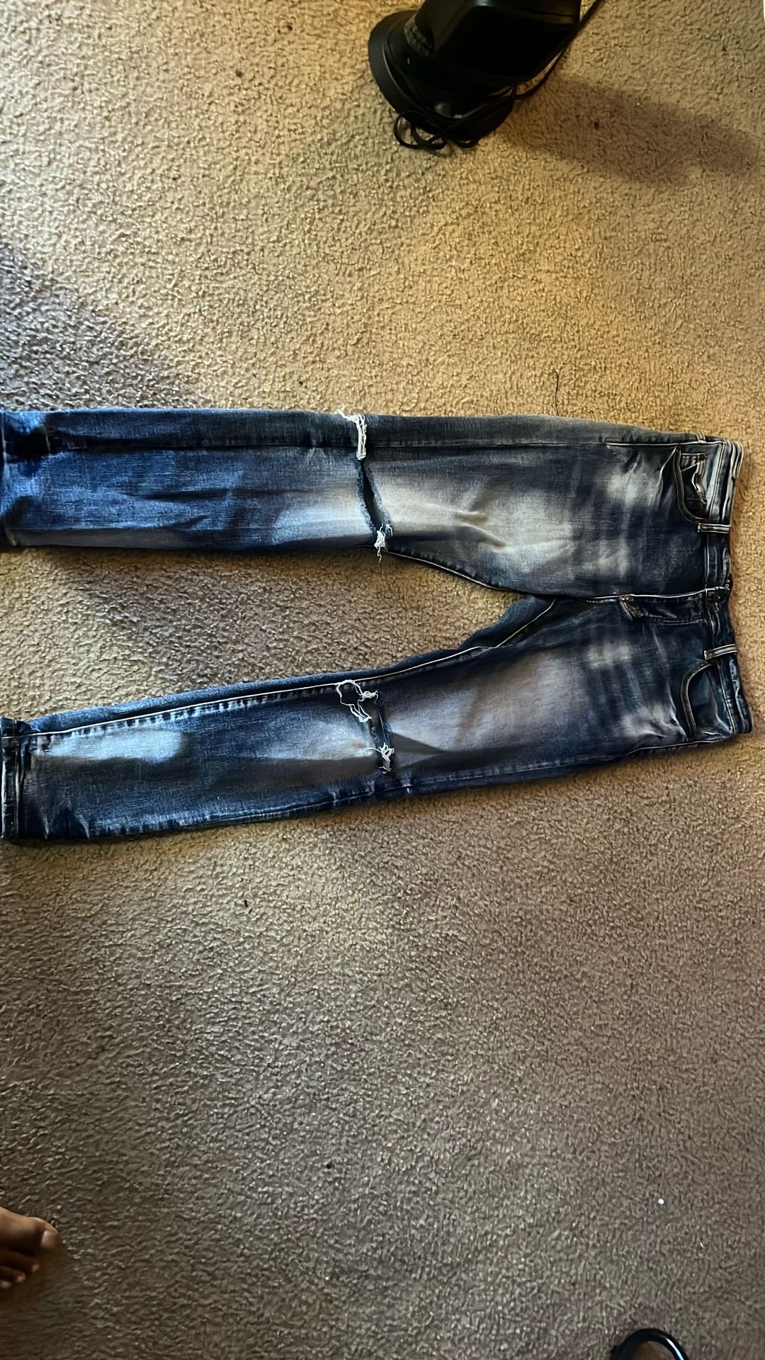 Valabasas Jeans no front tag NEED GONE