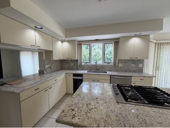 Kitchen Cabinets and Granite Countertops for sale!