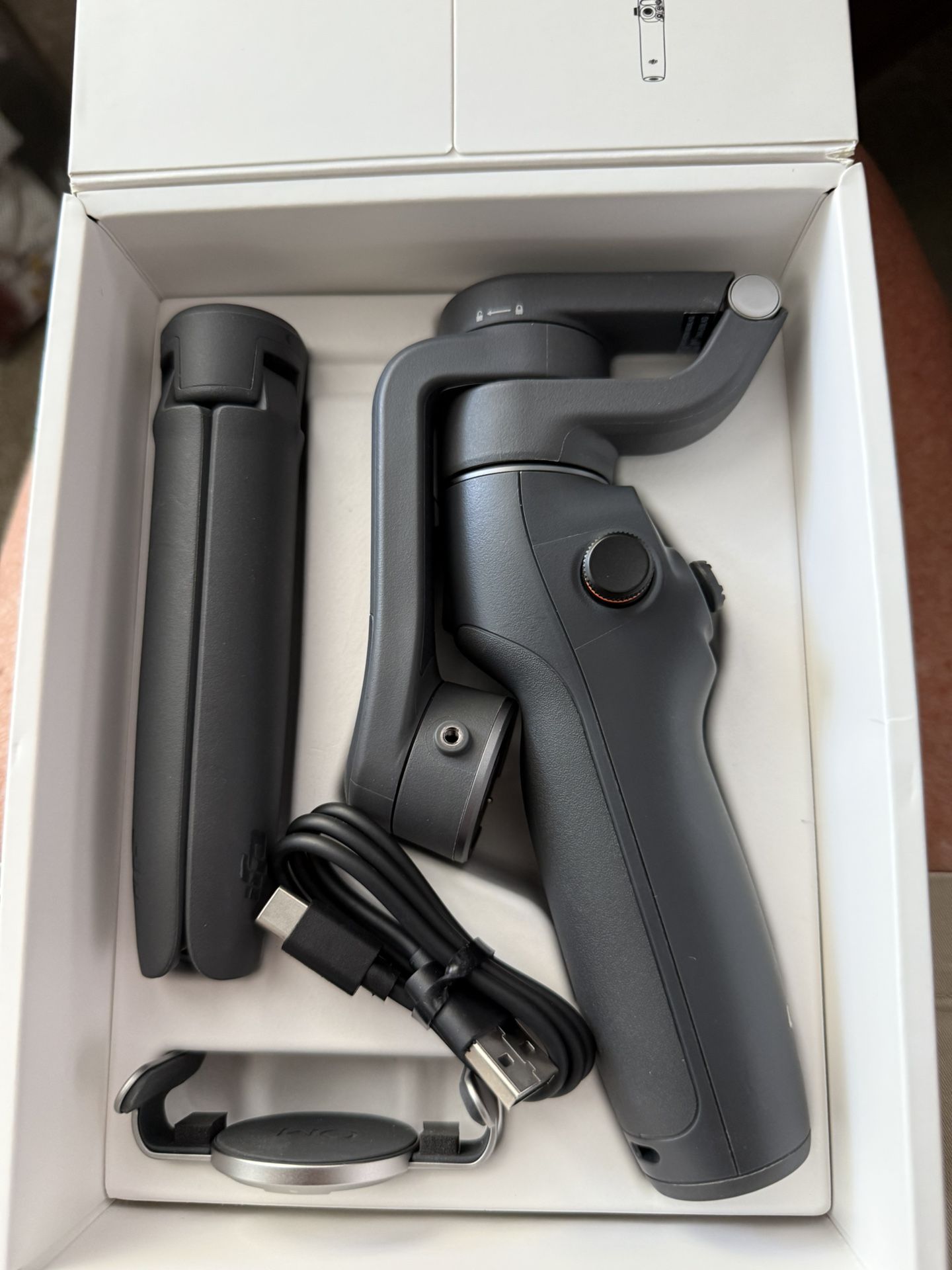 DJI Osmo Mobile 6 With Aerbeis Magnetic iPhone Holder