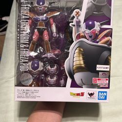 SHFigurarts Frieza First Form & Pod