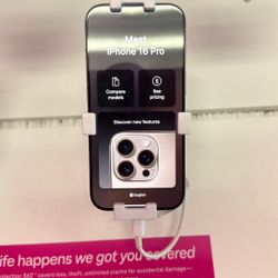 iPhone 16 Pro (With Port In)