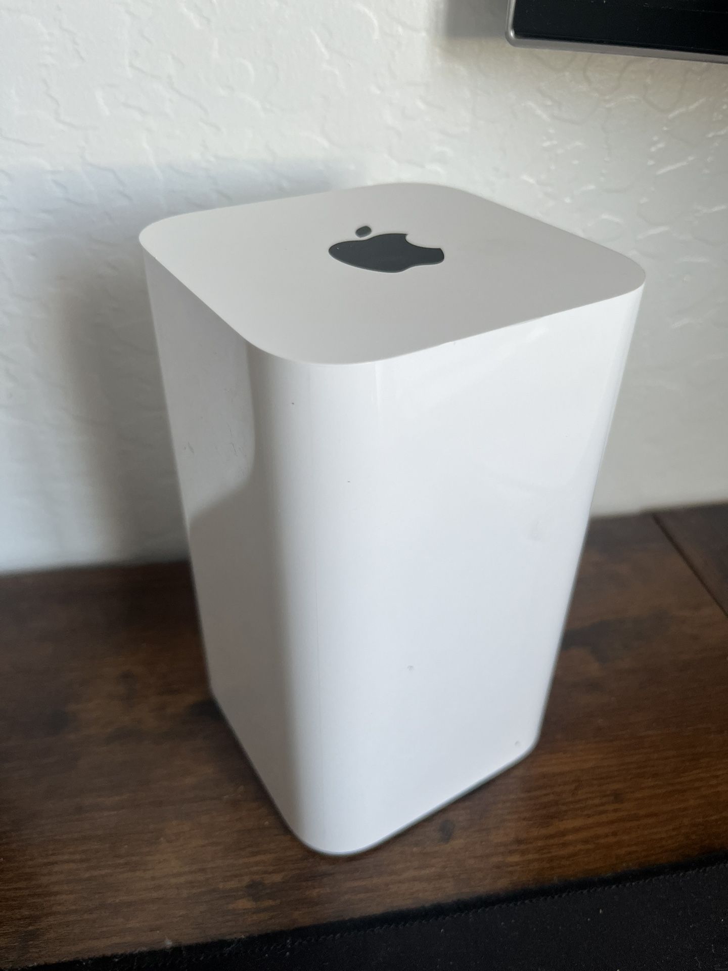 Apple AirPort Extreme Router