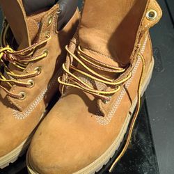 YOUTH TIMBERLAND PREMIUM WATER PROOF BOOTS SIZE 3.5