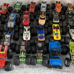 moster truck hot wheels lote , i have hundreds of items just click my profile photo