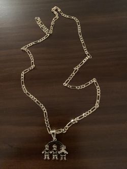 Cadena 12” Con Dije 2 Niños 1 Niña 