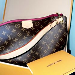 LV Purse