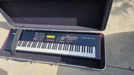 Gator 88 keys hard case with wheels
