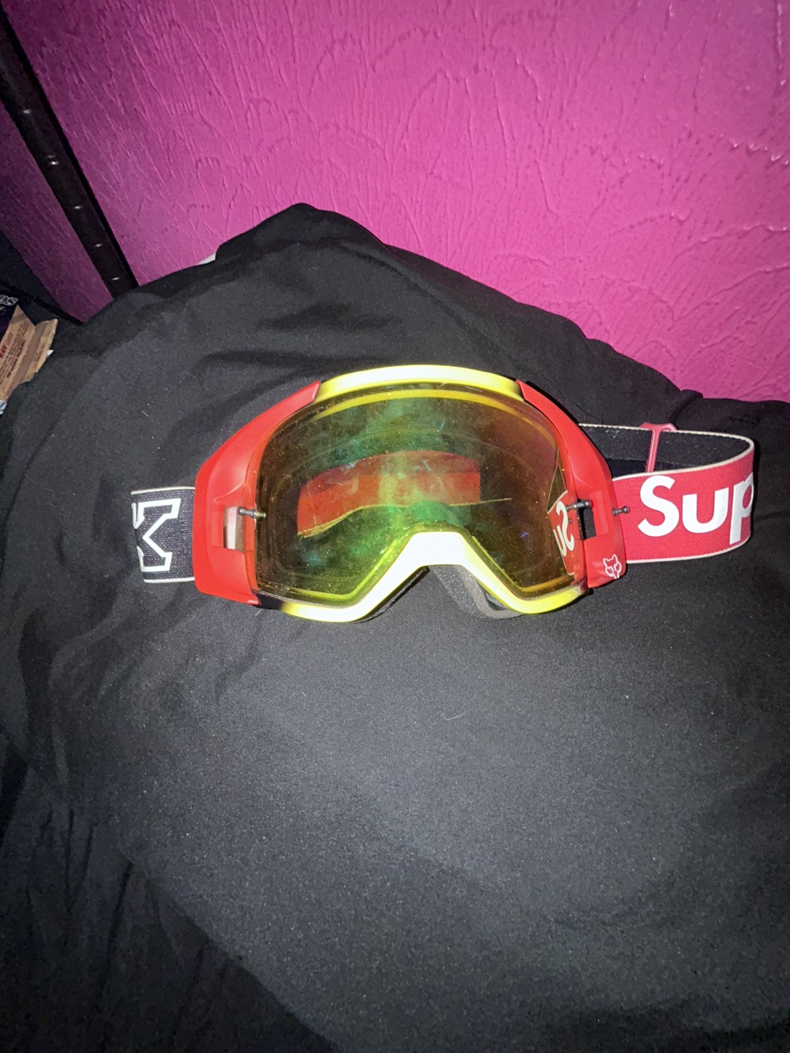 SUPREME GOGGLES