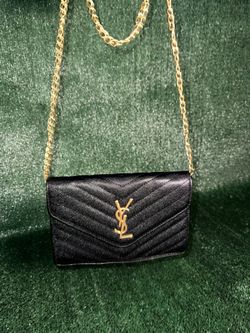 YSL Saint Laurent Black Signature shoulder Bag