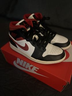 Nike Air Jordan 1 Mid (original)