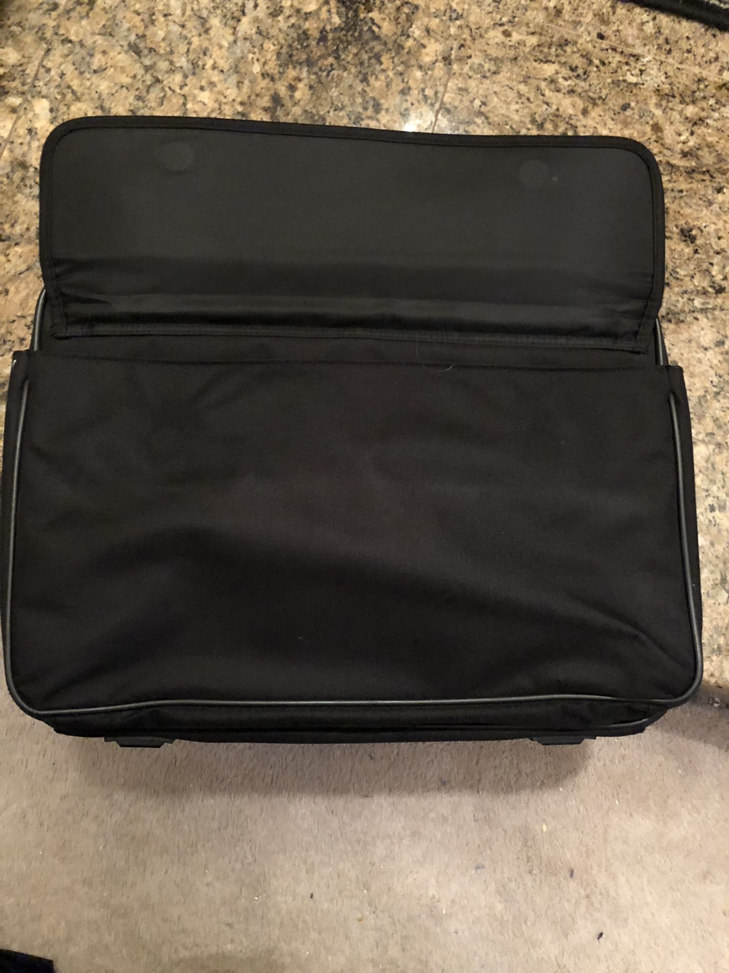 Verge laptop notebook carrying case briefcase professional business