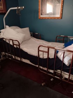 Hospital bed *New*