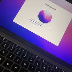 MacBook Air M1 Mac 8gb RAM 256gb Memory