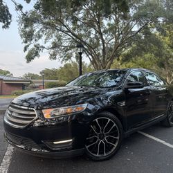 2018 Ford Taurus