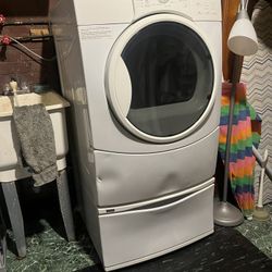 Kenmore elite Dryer