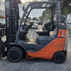 Toyota Forklift 2015, 8000 Lbs Capacity 