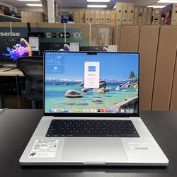 MacBook Pro 16 inch 2024 M4 MAX 48GB RAM 1TB SSD with Store Warranty And Financing Available!