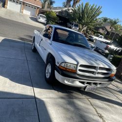 1999 Dodge Dakota 