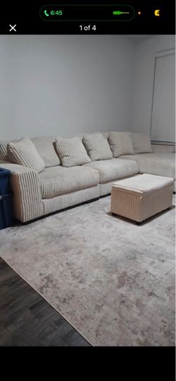 Ashley Lindyn Ivory 2-Piece Sectional – Like New
