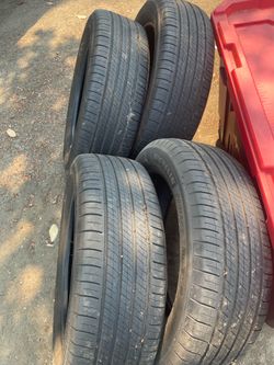 235-55-20 tires