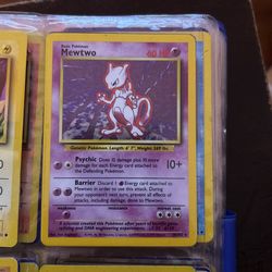 mewtwo Pokemon card