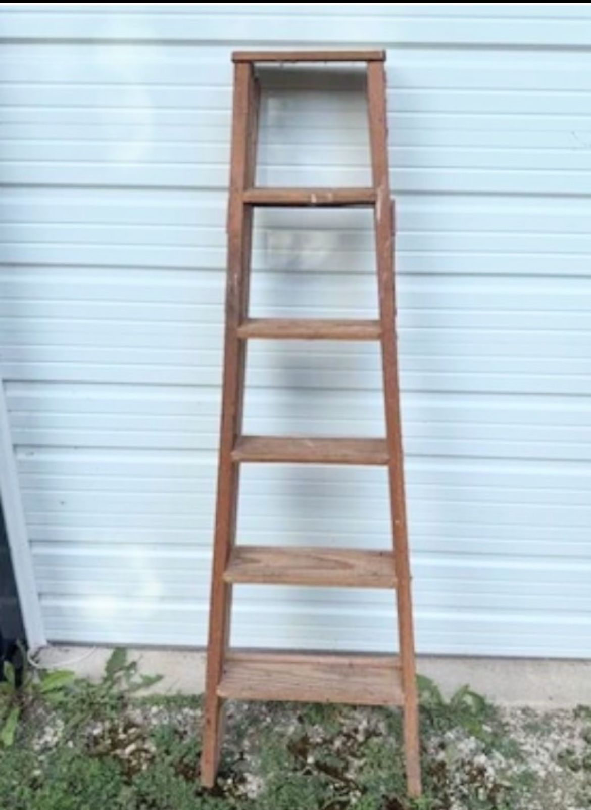 Wooden Ladder Six Foot Tall Great Condition 