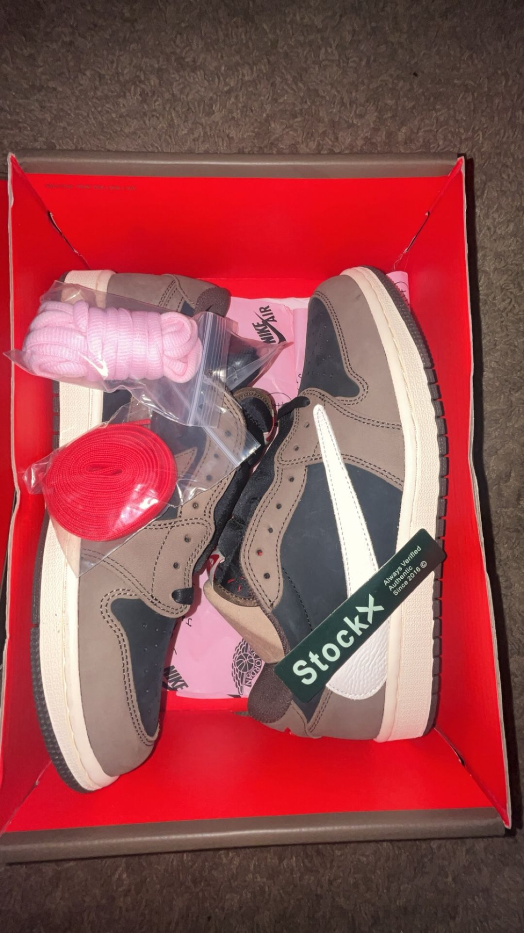Air Jordan 1 Low Travis Scott ‘Mocha’ PRICE NEGOTIABLE !!