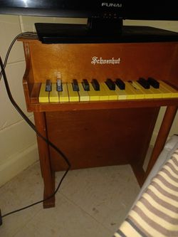 Piano ,Schoenhut