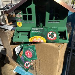 Perky Pet Copper Roof Barn Bird Feeder $30