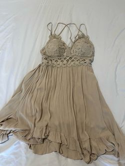 Wishlist Apparel Lace-Trim High-Low Dress