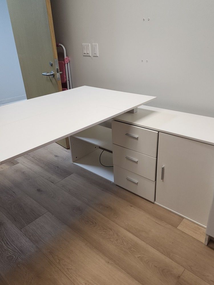 White Reversible Desk