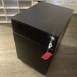 File cabinet 