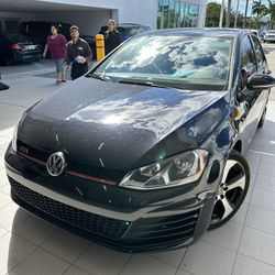 2017 VW GTI 52,000 6speed Manual