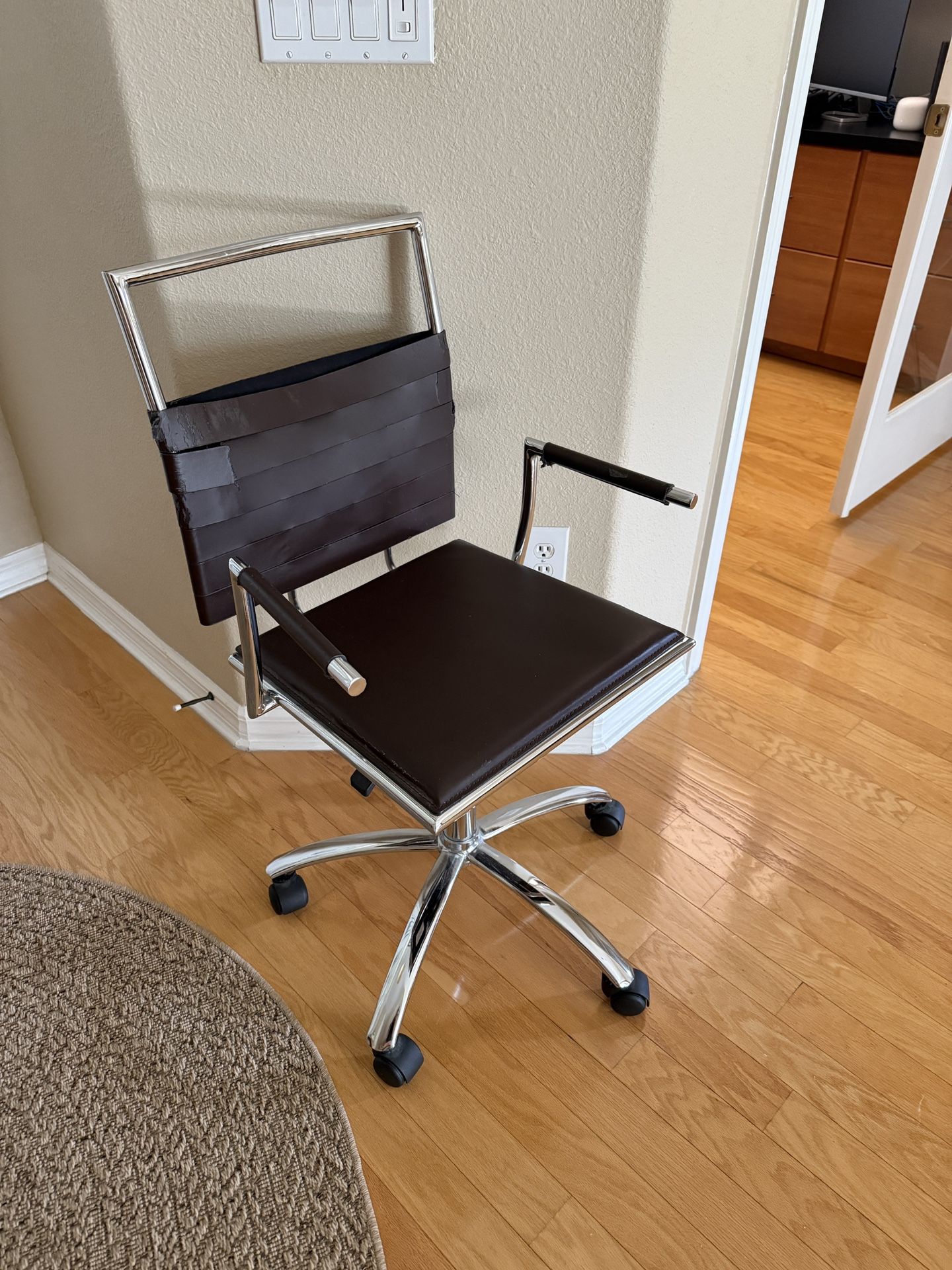 Rolling Office Task Chair
